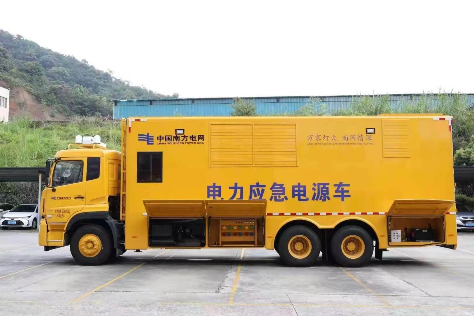 铜鼓安康大型柴油发电机发电车UPS电源出租租赁